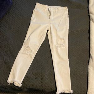 American Eagle White Jeans